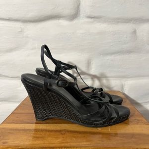 Banana Republic Wedge Sandal (8.5)